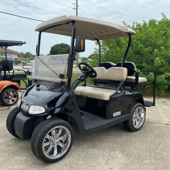 2015 E Z GO Freedom RXV 22 Electric 580x580
