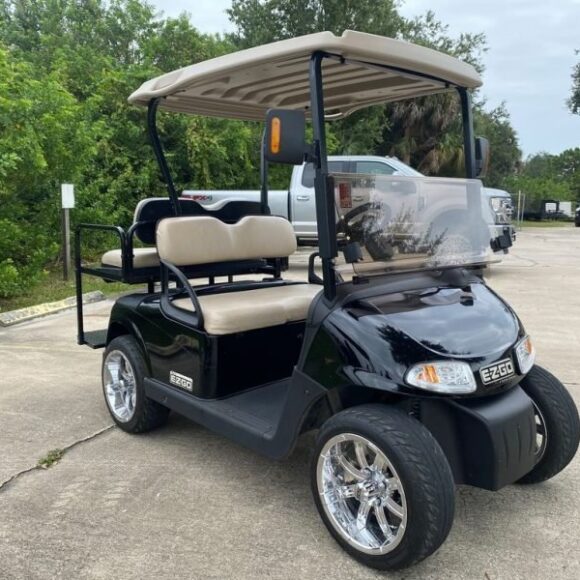 2015 E Z GO Freedom RXV 22 Electric3 800x600 1 580x580