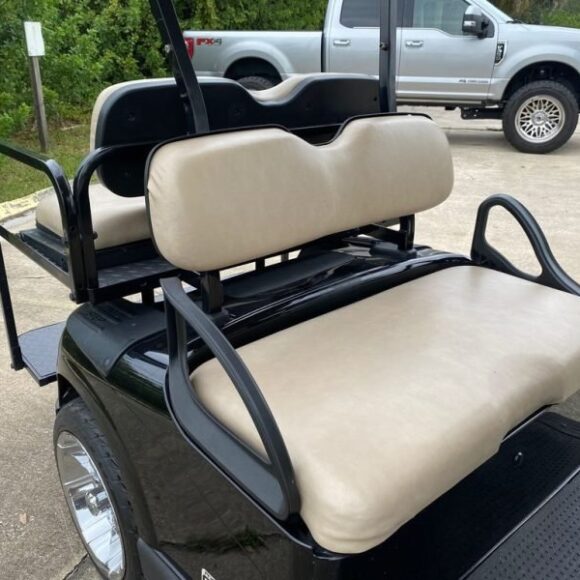 2015 E Z GO Freedom RXV 22 Electric4 800x600 1 580x580