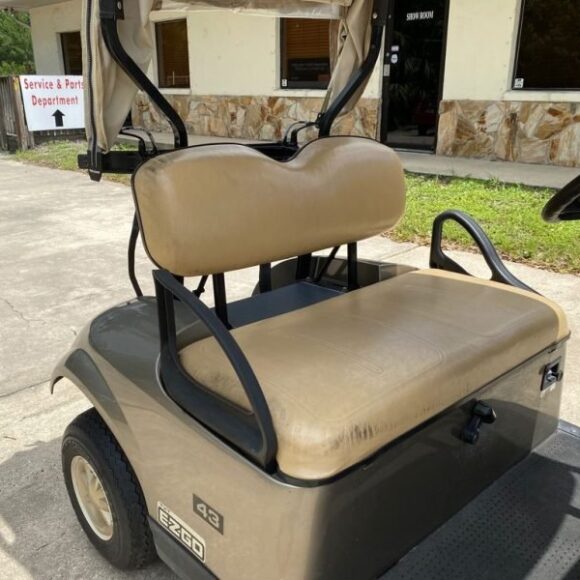 2015 E Z GO Freedom TXT Gas2 800x600 1 580x580
